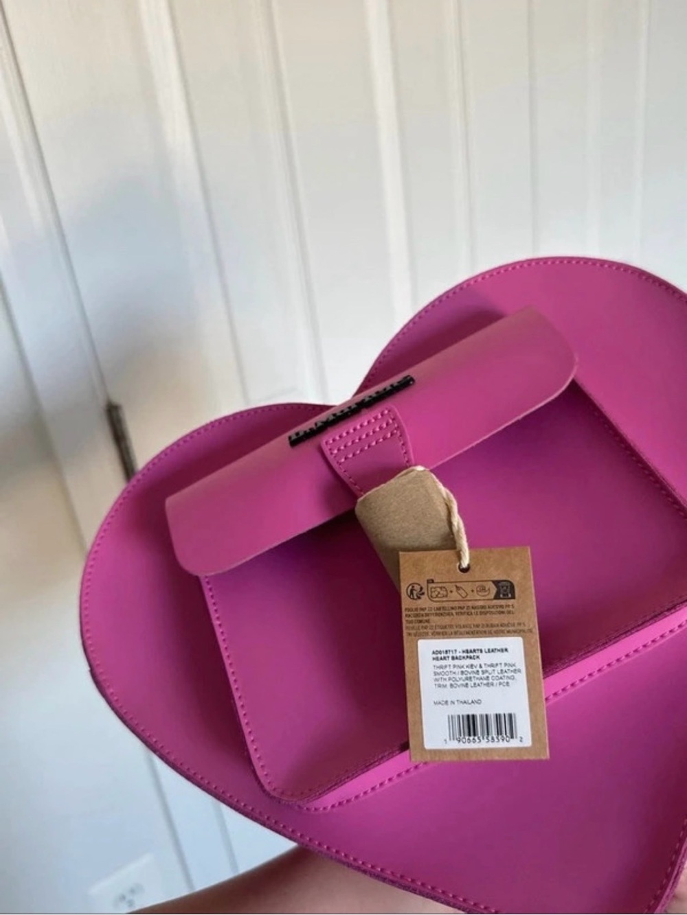 Dr. Martens Heart Shaped Bag - Picture 5 of 13